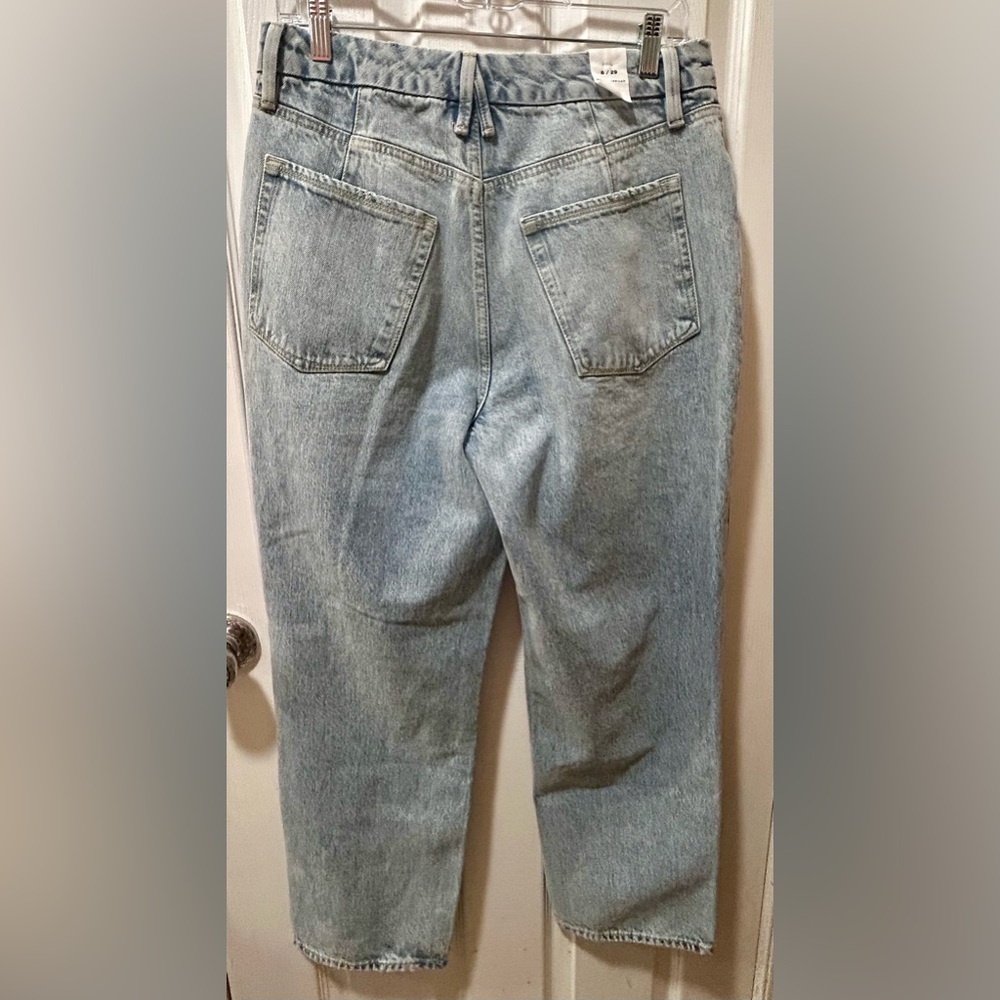 NWT GOOD AMERICAN Women's Light Blue Jeans Size 8/29 $149 MSRP - Picture 2 of 6